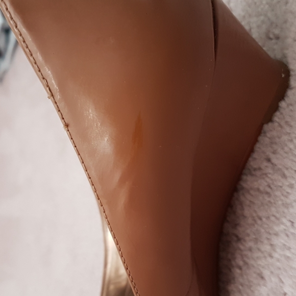 Greenwich Village Taupe Patent Wedge Heels - Picture 7 of 7